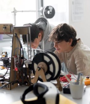 How Fab Labs are Revolutionizing Innovation and Manufacturing